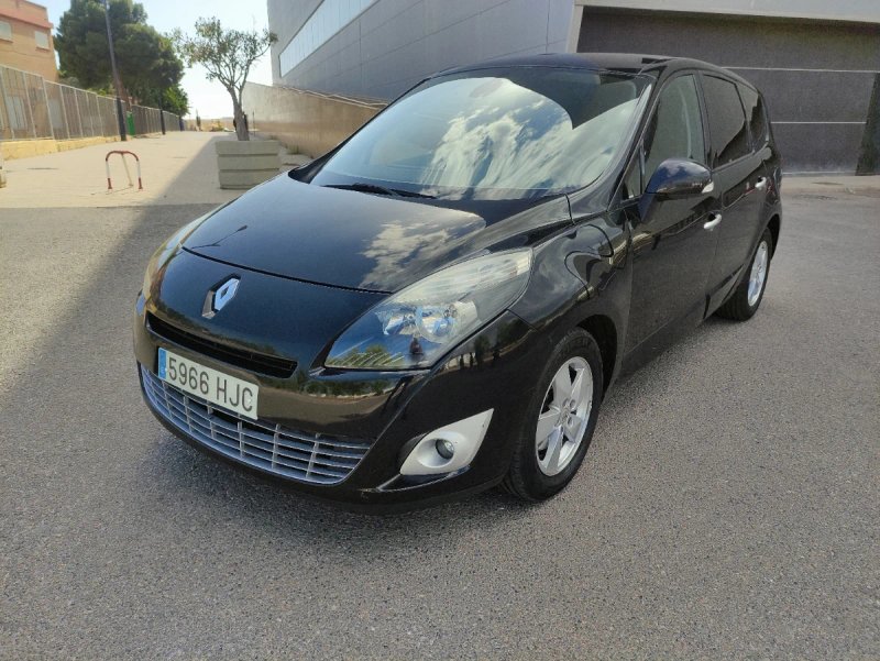 Renault Scenic 2012 - foto 1
