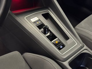 Volkswagen Golf E-Hybrid DSG