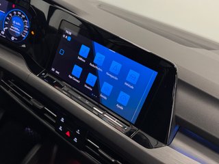 Volkswagen Golf E-Hybrid DSG
