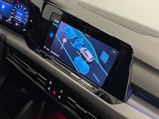 Volkswagen Golf E-Hybrid DSG