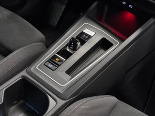 Volkswagen Golf E-Hybrid DSG