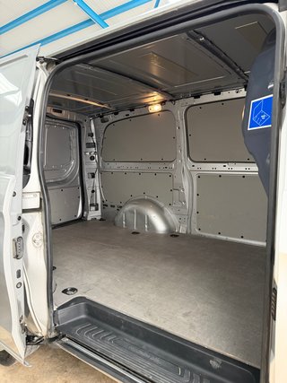 Mercedes-Benz Vito 2018 Diésel 136Cv Manual