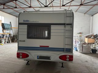 Caravana Hobby 400 Excellent 750 con Mover