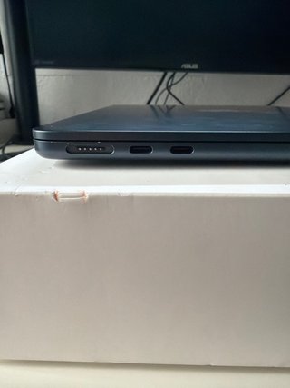 MacBook Air 2025 16GB RAM 256GB Azul/Gris