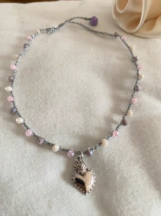 Collana uncinetto con cristalli e cuore
