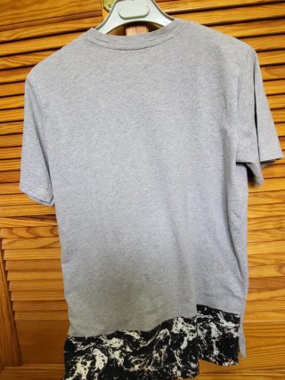 Camiseta DC gris con bolsillo Talla XS