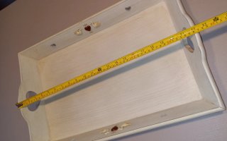 Vassoio in legno decorato con cuori e paperelle