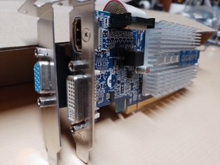 Tarjeta Gráfica Gigabyte 1GB DDR3