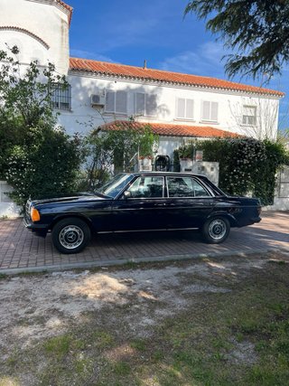Mercedes-Benz 300d W123 1978