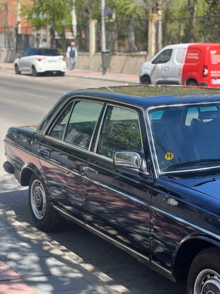 Mercedes-Benz 300d W123 1978