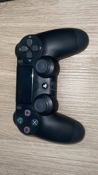 PS4 Slim 1TB Negra + 2 Juegos + Mando