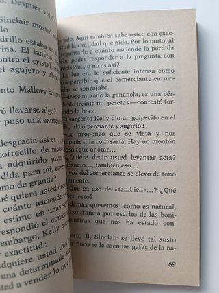 Un rostro tras la ventana Cuentos policiacos