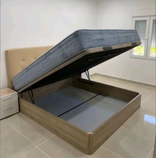Canapé a ribalta in legno con 4 angoli arrotondati in legno massello da 3 cm con coperchio rinforzato