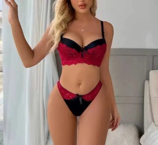 TALLA M.CON ETIQUETA. Lenceria push up.