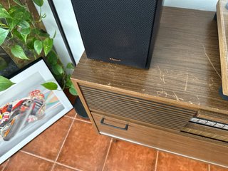 Aparador Radio/tocadiscos Grundig Años 60