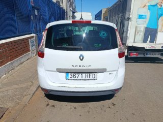 Renault gran  Scenic  2011