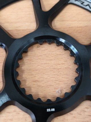 Plato Funn 32T Negro (Shimano 12v)