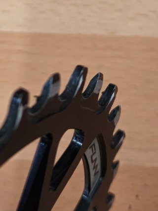Plato Funn 32T Negro (Shimano 12v)