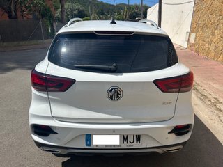 MG ZS Luxury