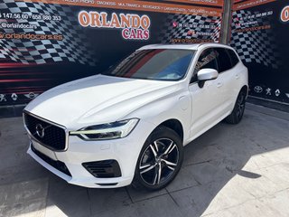VOLVO XC60 2.0 T8 AWD R.Design Auto