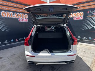 VOLVO XC60 2.0 T8 AWD R.Design Auto