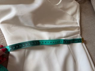 Vestido ASOS blanco cóctel ajustado de sirena