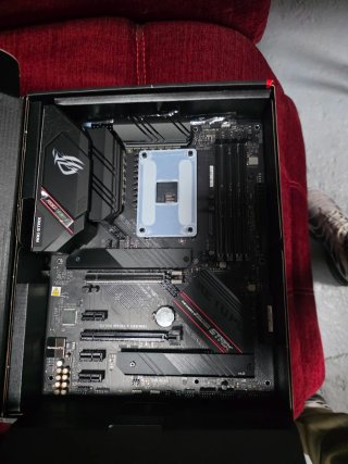 Placa Base ASUS ROG STRIX B550-F GAMING