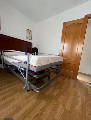 Cama geriátrica eléctrica articulada + colchón