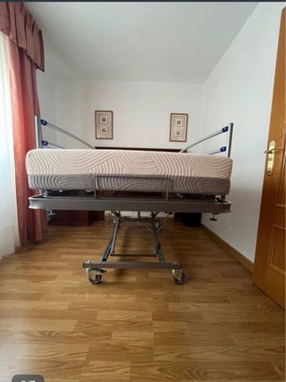 Cama geriátrica eléctrica articulada + colchón