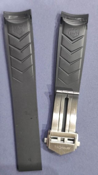 Correa Caucho TAG Heuer 21mm Aquaracer Negra