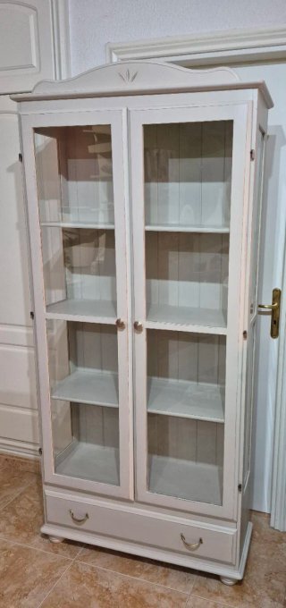 Vetrina in legno rinnovata