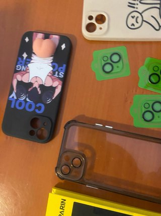 Fundas, protectores pantalla y cámaras