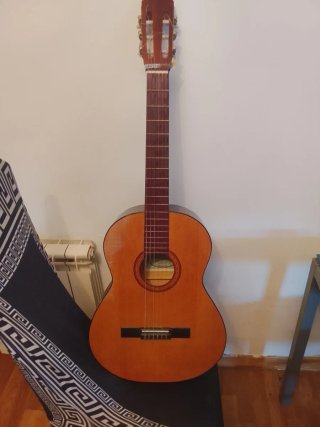 Gitarra Antigua Casa Nuñez