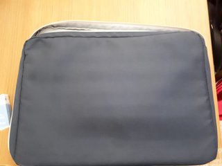 Toshiba Satellite Core i5 Radeon + Funda