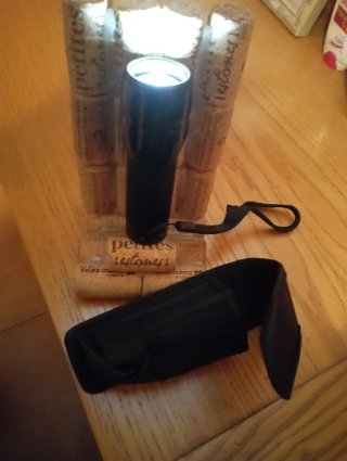 Linterna LED compacta