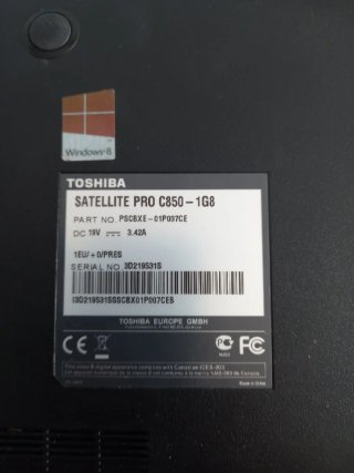 Portátil Toshiba Satellite Pro C850-1G8