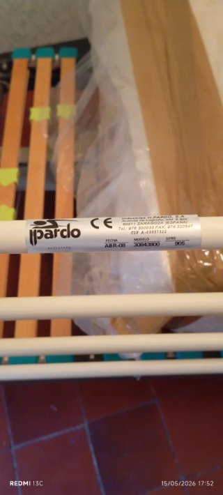 Cama articulada hospitalaria