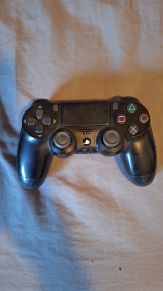 PS4 1TB + Mando Negro