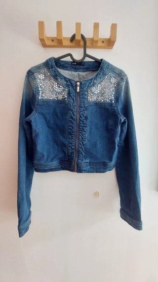 Chaqueta vaquera con pedrería