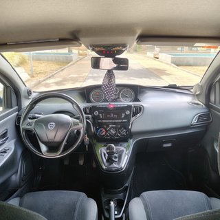Lancia Ypsilon 1.3 jtd GARANTIA
