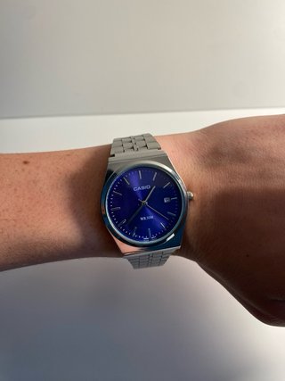 Reloj Casio Azul y Plateado
