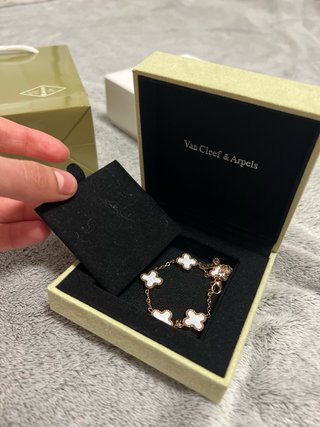 Pulsera Van Cleef & Arpels Oro Blanco