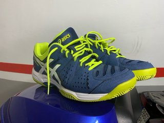 Zapatillas pádel Asics azul y lima talla 45