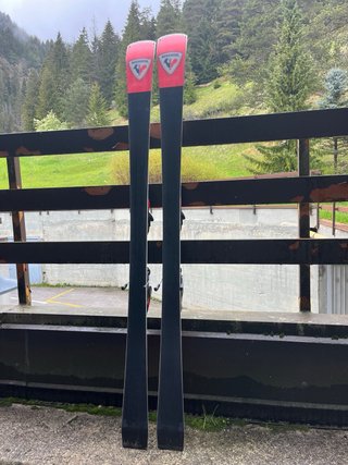 Sci Rossignol Hero E12 162cm 2026