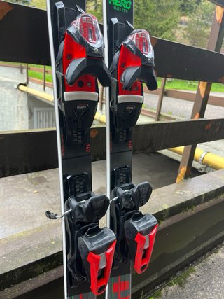 Sci Rossignol Hero E12 162cm 2026