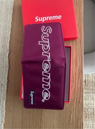 Cartera Supreme Roja granate