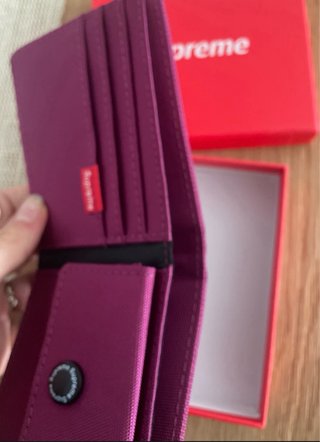 Cartera Supreme Roja granate
