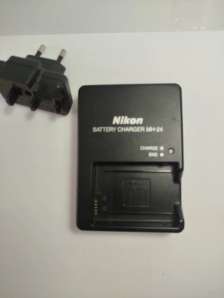 Nikon D3200 + AFS DX NIKKOR 18-55 3.5-5.6G VR