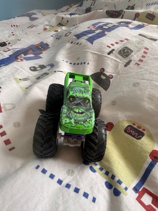 Monster Trucks