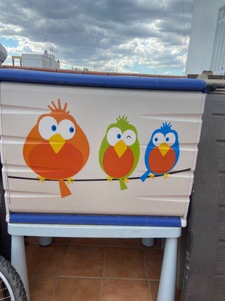 Baúl infantil de plástico